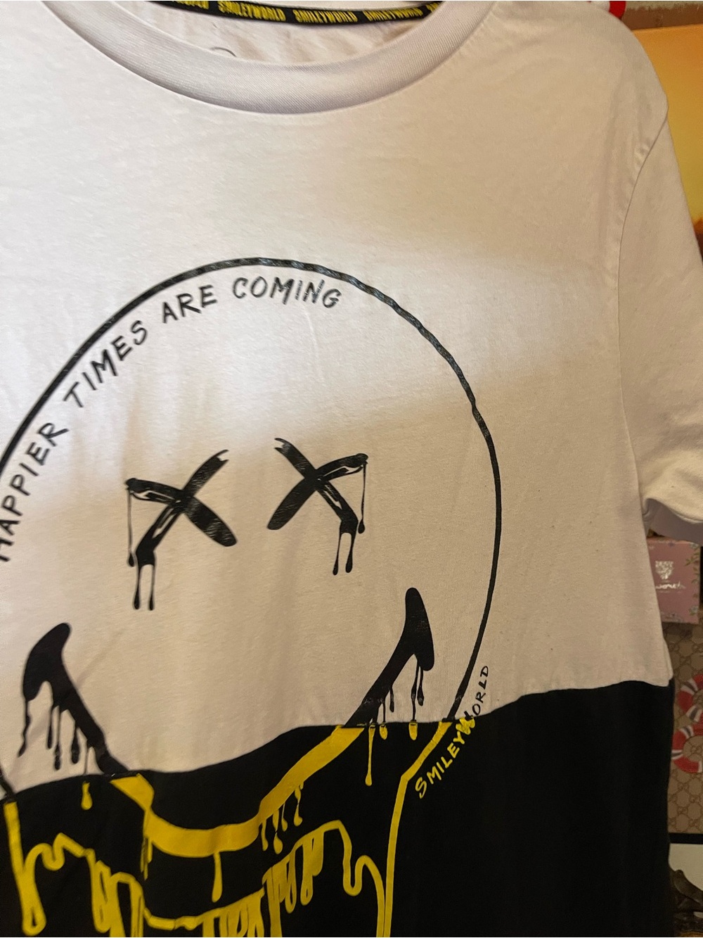 Smiley - Picture 2 of 4